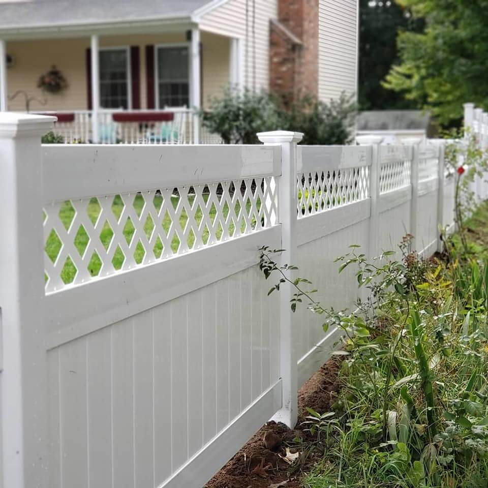 Benefits of Choosing Vinyl Fencing for Your Property